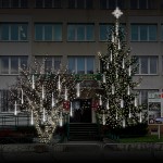 Budynek z ozdobami świątecznymi - komponenty elektryczne i oświetlenie Polamp
