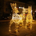 Oświetlone metalowe konstrukcje - komponenty elektryczne i oświetlenie Polamp